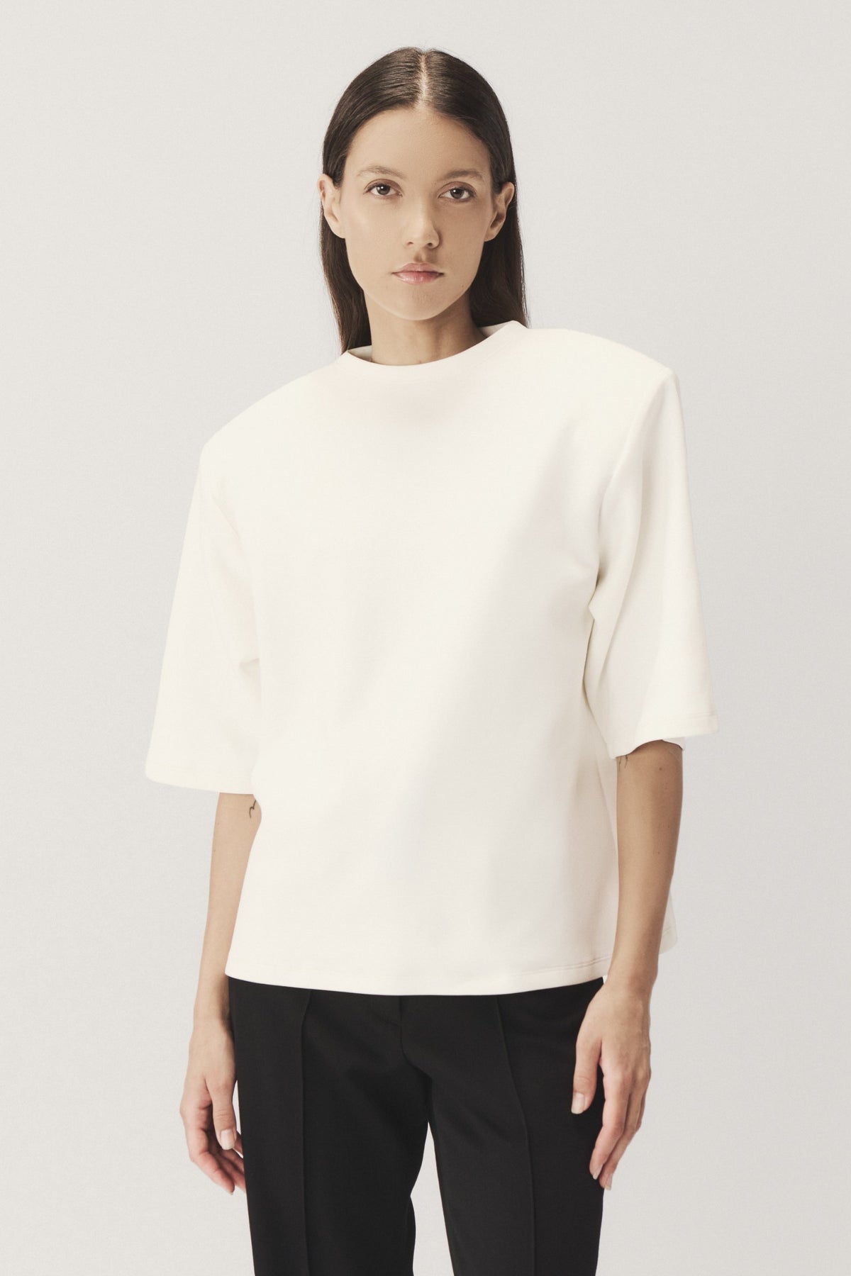 "22" STRUCTURED T-SHIRT - WHITE