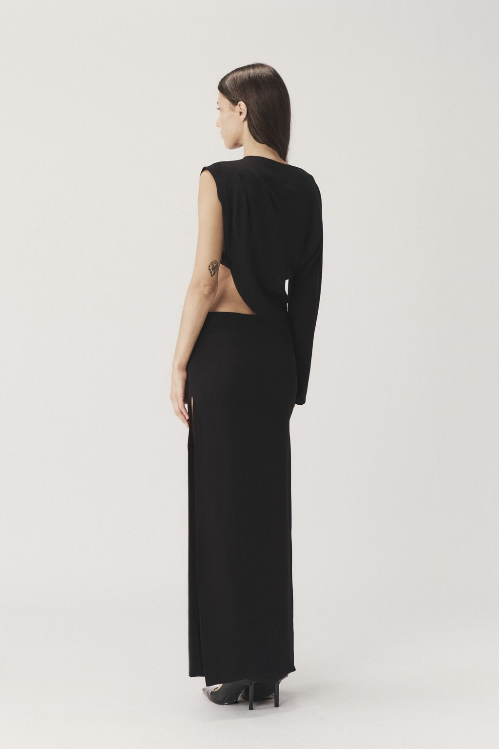 "OBLIO" ASYMMETRIC TOP